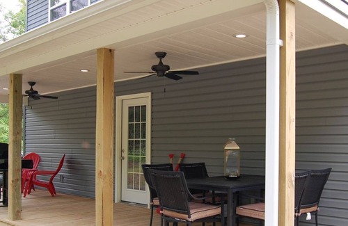 Clarkson House | Beautiful lake cottage minutes from lake and close to Mammoth Cave!