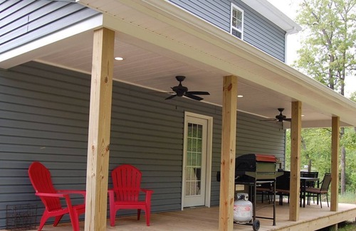 Clarkson House | Beautiful lake cottage minutes from lake and close to Mammoth Cave!