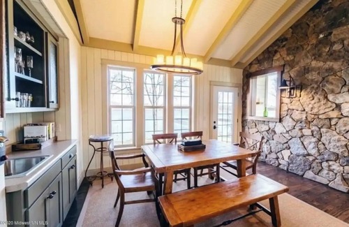 Detroit Lakes Cabin | Beautiful Lake front Property on Lake Munson. Family friendly!
