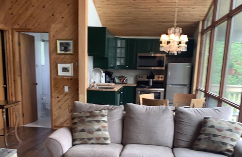 Amherst Ski Chalet | Beautiful lake front chalet 10 minutes from Mont Tremblant