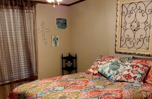 Graham House | Beautiful Lake front Getaway w/private dock
