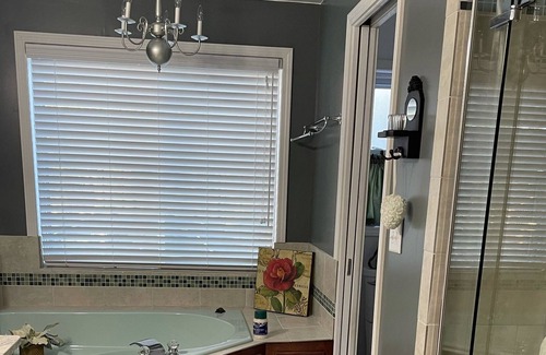 Waverly Apartment | Beautiful Lake Home. Completely furnished .