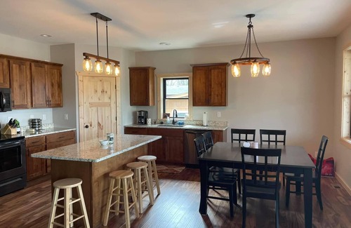 Apple River House | Beautiful Lake house with own beach, and walking trails