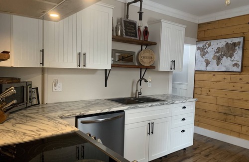 Timmins House | Beautiful lake house