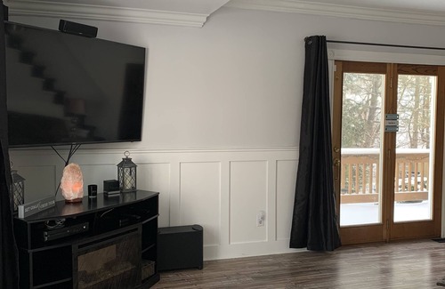 Timmins House | Beautiful lake house