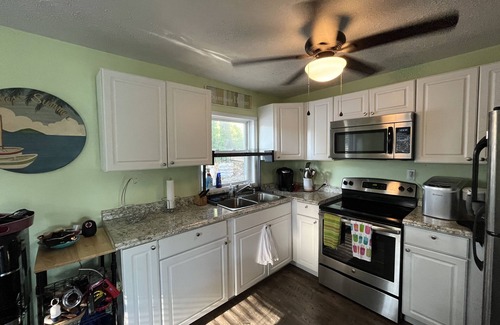 Monticello House | Beautiful lake house with something for everyone