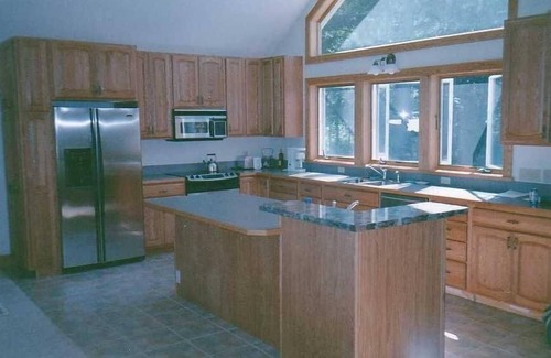 Harbor Springs Cottage | Beautiful Lake Michigan Beachfront Cottage