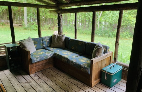 Bracebridge House | Beautiful Lake Muskoka Log Cabin