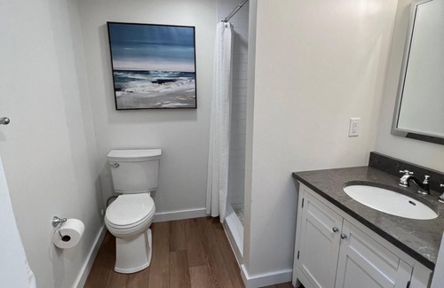 Markesan House | Beautiful lake views from updated property