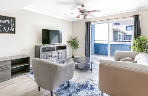 Slidell Condo | Beautiful Lakefront Condo