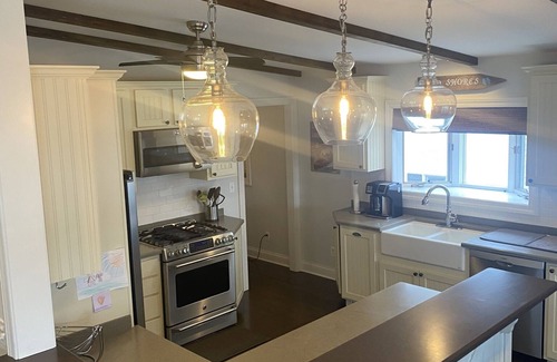 Elkhorn House | Beautiful lakefront view on Lauderdale Lakes only steps away from golf course.