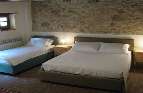 Casalini Apartment | Beautiful large ground floor Apt. with Pool in Heart of Umbrian Countryside