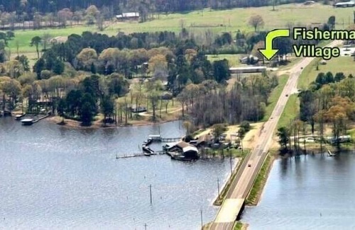 Geneva House | Beautiful Large House near Toledo Bend