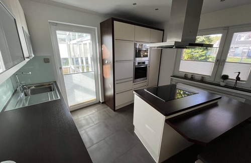 Voehl House | Beautiful large vacation home with conservatory at the Edersee/Kellerwald, dogs allowed