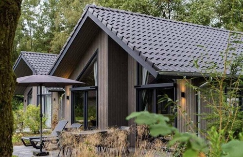 Oirschot House | Beautiful lodge with sauna
