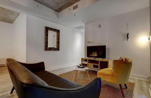 Cite Multimedia Apartment | Beautiful loft in Montreal Old Port