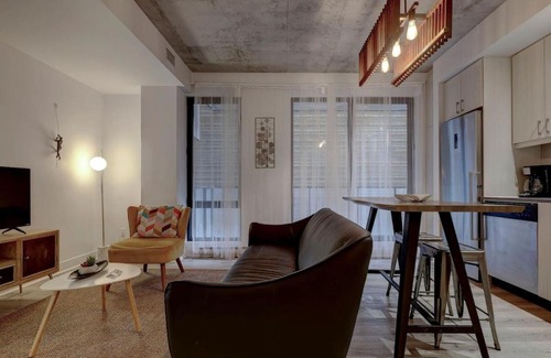 Cite Multimedia Apartment | Beautiful loft in Montreal Old Port
