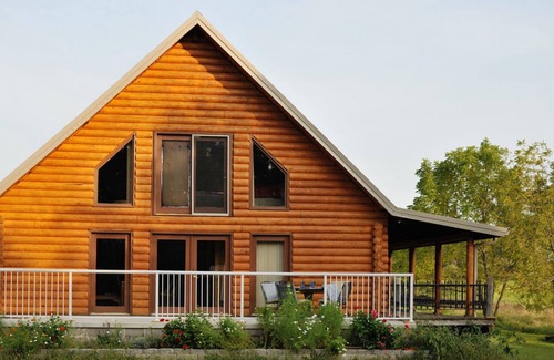 Sullivan Cabin | Beautiful Log Cabin above Lake Shelbyville