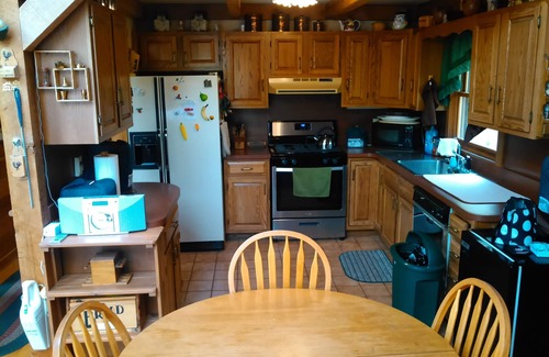 Cairo Cabin | Beautiful log cabin home 9-13