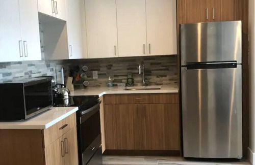 Morris Heights Apartment | Beautiful, Luxury. Home away from home.