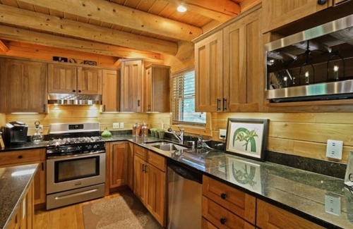 Lauderdale Lakes Cabin | Beautiful Luxury Lake House Log Cabin 4 bed 3 bath