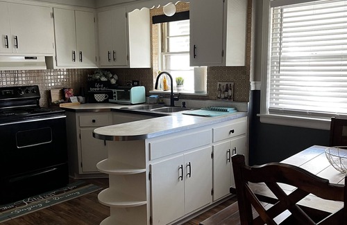 Evergreen Park Apartment | Beautiful Luxury Apartment in the Southwest Suburbs of Chicago