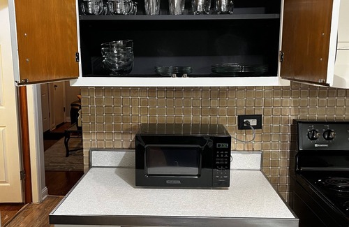 Evergreen Park Apartment | Beautiful Luxury Apartment in the Southwest Suburbs of Chicago