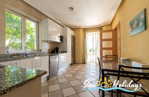El Vendrell Villa | Beautiful luxury villa Oasis for 7 people with private pool
