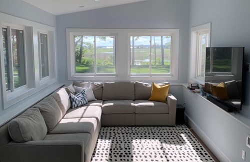 Old Saybrook House | Beautiful Marsh Views in a Beach Community