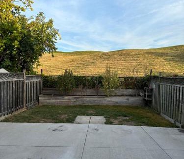 East Credit House | Beautiful Master bedroom unit with private washroom
