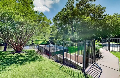 Austin House | Beautiful Mid-Century Modern Lakehouse
