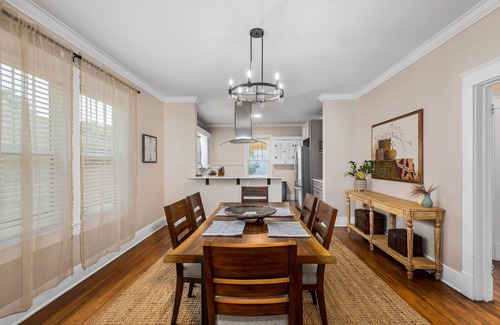Mid City South House | Beautiful Midcity Marvel 2BR 1BA Near LSU Downtown