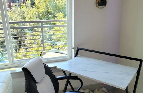 Downtown San Antonio Apartment | Beautiful Modern 1-Bedroom 1-Bath Apartment- On the Riverwalk