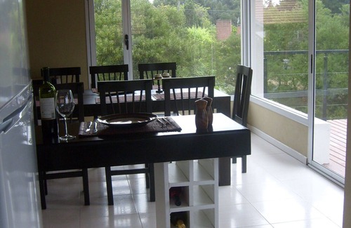 Ostende House | Beautiful Modern Beach House 5 short blocks from Ocean, Mar de Ostende, Pinamar