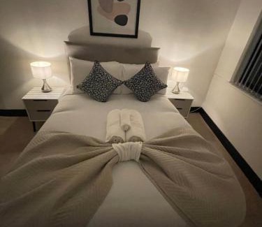New Cross House | Beautiful Modern Eco Friendly 2 Bed House with Garden - London