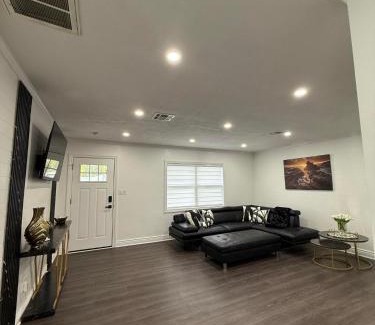 Clearwater Villa | Beautiful modern house