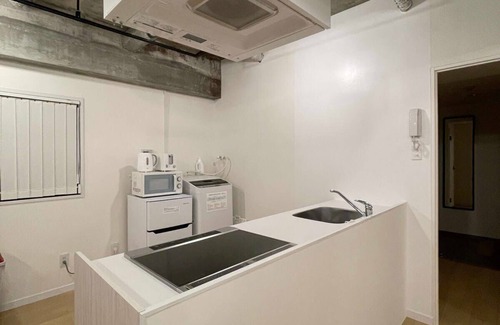 Hiroshima City Centre Apartment | Beautiful Modern Apt City Center for 10Ppl
