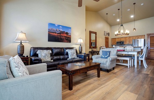 Steamboat Springs Condo | Beautiful Mountain Condo | Top Floor | Winter Shuttle | Great Amenities