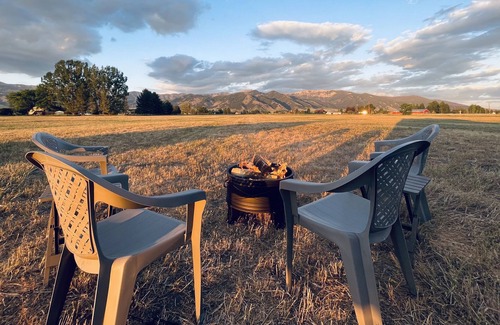Bozeman House | Beautiful Mountain View