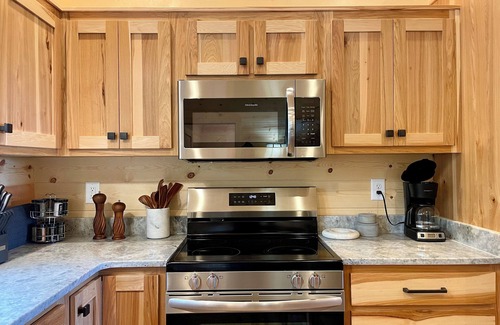 Murphy House | Beautiful Mountain View - Charming 2-bedroom house in Murphy, NC