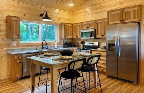 Murphy House | Beautiful Mountain View - Charming 2-bedroom house in Murphy, NC
