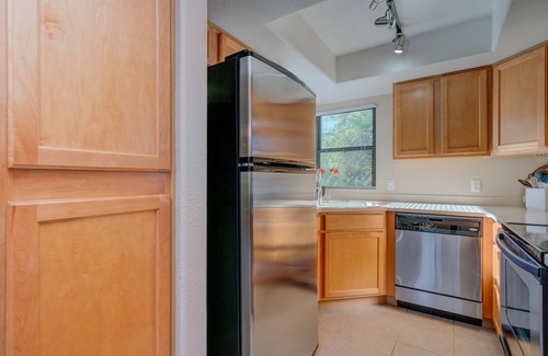 Tucson Condo | Beautiful mountain views from every window