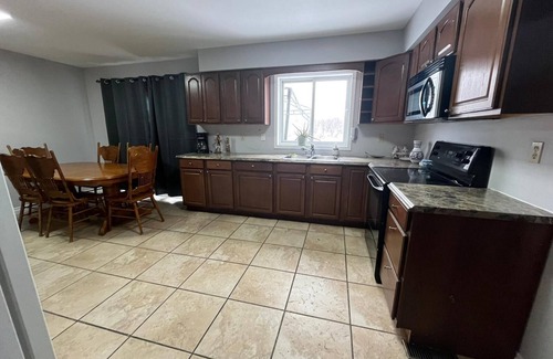 Caledon House | Beautiful nature themed house. (10 minutes from Orangeville downtown)