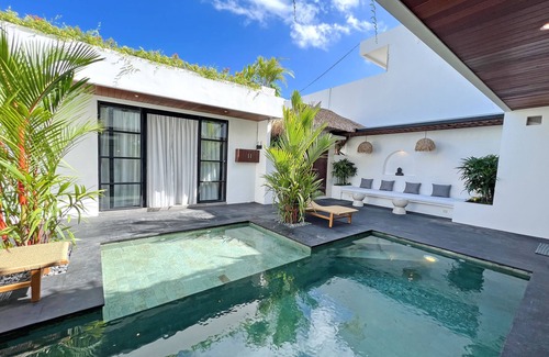 Babakan Villa | Beautiful new 3 bdr villa & pool