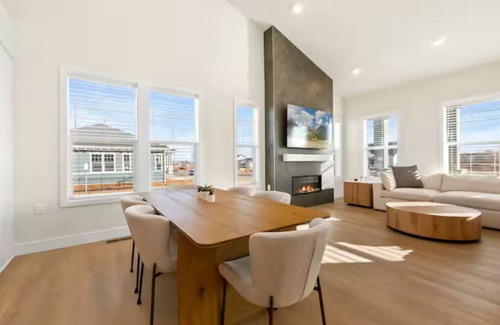 Fort Collins House | Beautiful new 4-br, 4.5 ba house with office and studio suite in Fort Collins!