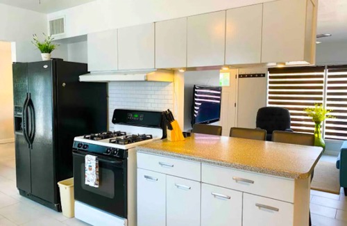 El Paso House | Beautiful New Family Home in West Side Of Town