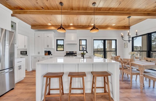 Crane Hill House | ~Beautiful New Home~Gorgeous Lake View~Sleeps 14~Private Dock~