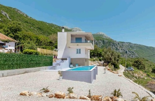 Herceg Novi House | Beautiful newly built Villa Zora
