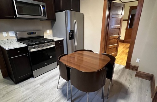 Payne - Phalen House | Beautiful newly refinished 5 bedroom, single-family home close to St Paul Mplsn