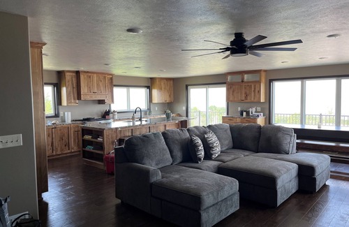 Crofton House | Beautiful newly renovated home overlooking Lewis and Clark lake.